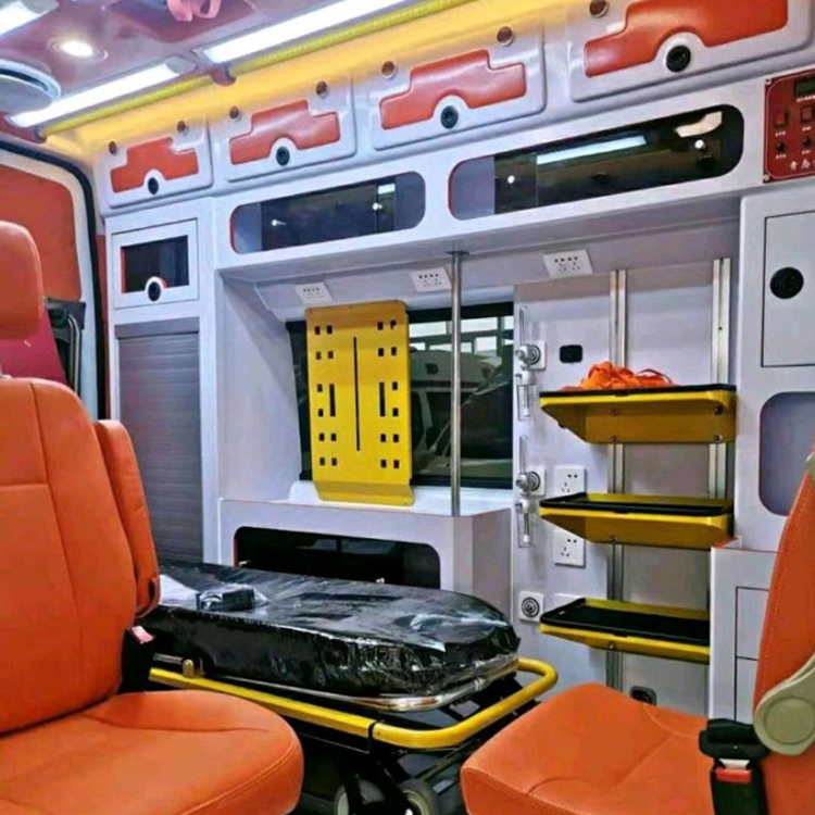 临夏长途救护车护送病人租赁价格